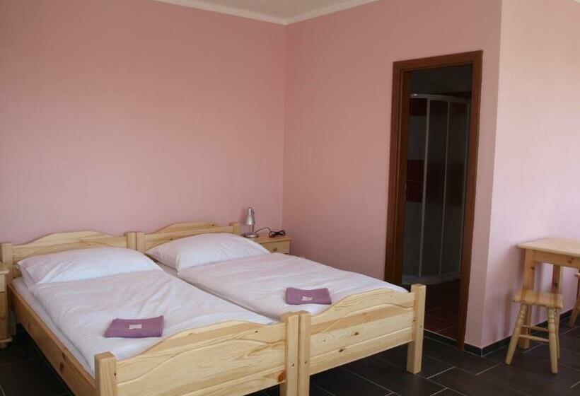 Szálló Penzion U Dvou Lip