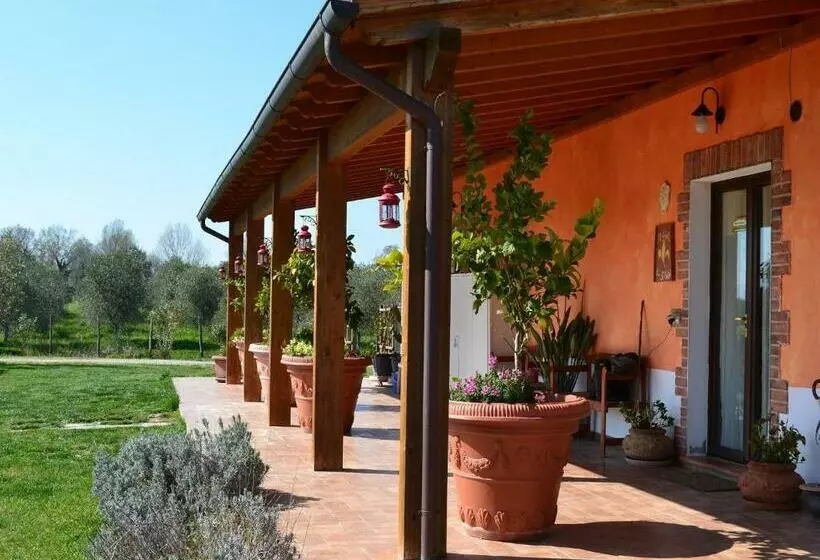 Hotelli Agriturismo Il Giglio Di Sant  Antonio