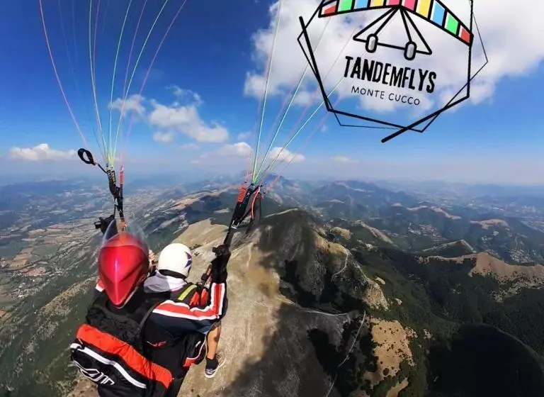 Hotelli Albergo Ristorante Montecucco Da Tobia