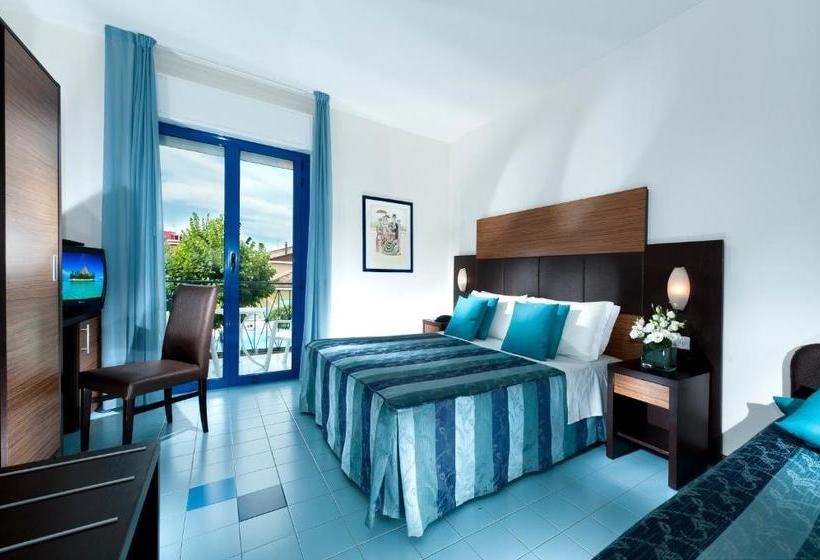 בית מלון כפרי Paris Resort