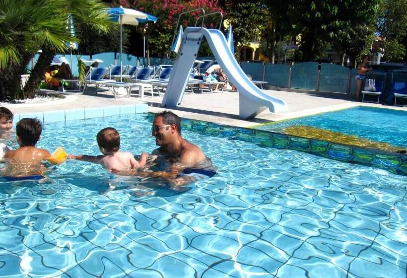 בית מלון כפרי Paris Resort