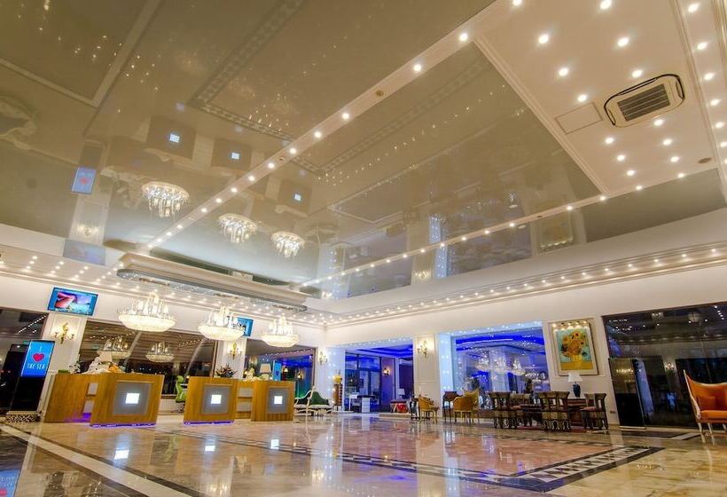 هتل Phoenicia Royal