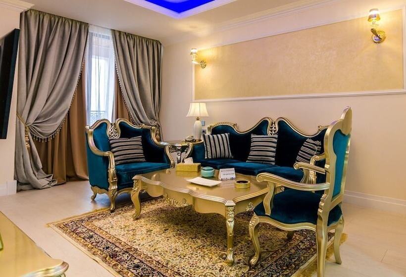 هتل Phoenicia Royal