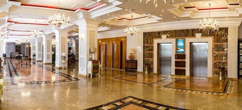 هتل Phoenicia Royal