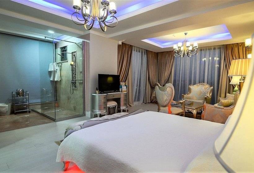 هتل Phoenicia Royal