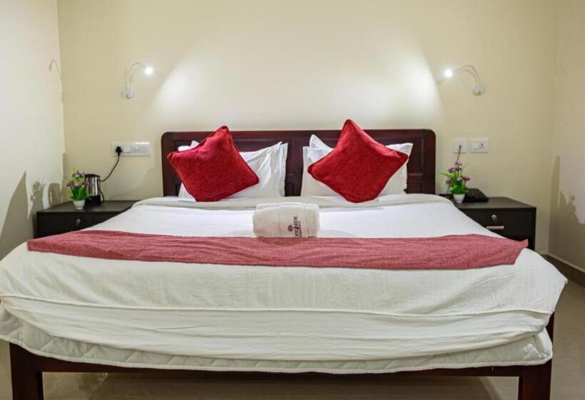 Hotel Woodside Residency