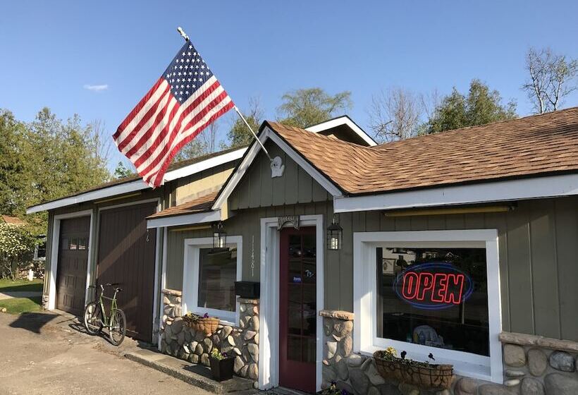 فندق على الطريق Cedar Ridge Cabins