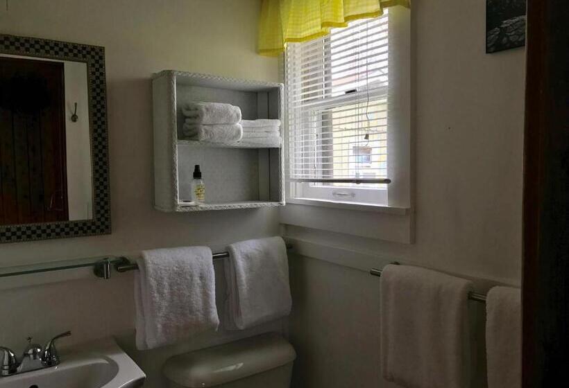 فندق على الطريق Cedar Ridge Cabins