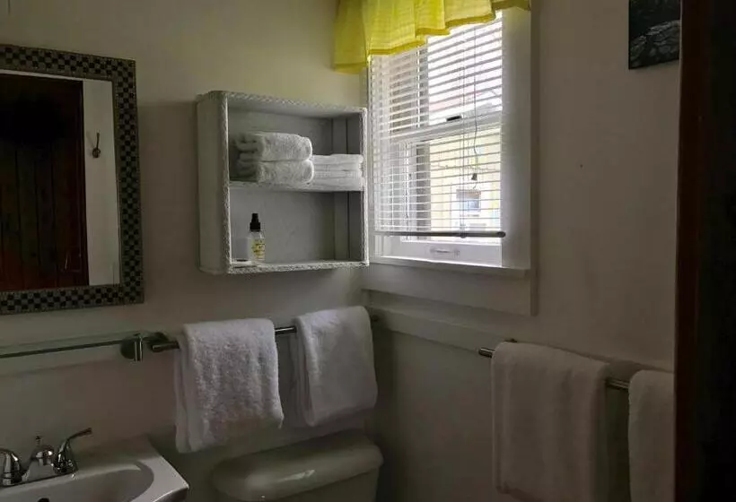 Motelli Cedar Ridge Cabins