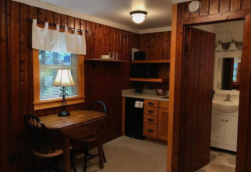 فندق على الطريق Cedar Ridge Cabins