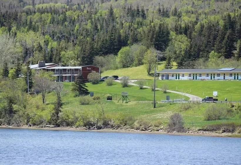 モーテル Duck Cove Inn