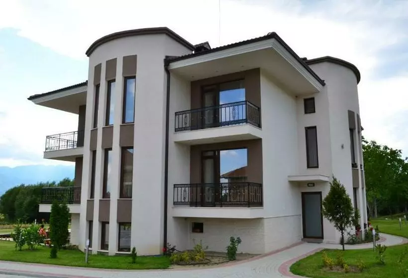 Majatalo Guesthouse Green Fields