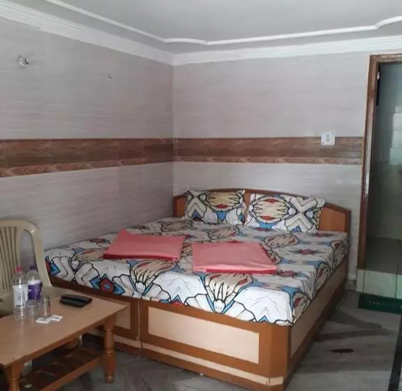 ペンション Rajpal Guest House