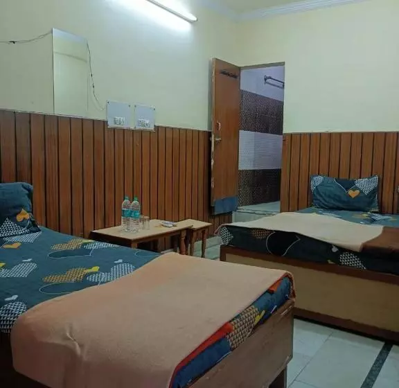 ペンション Rajpal Guest House