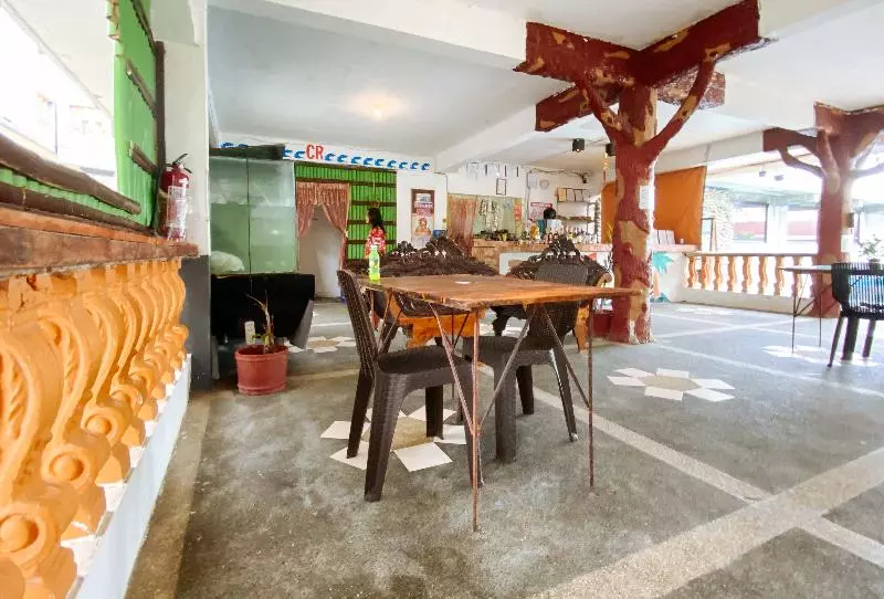 Reddoorz @ White Castle Beach Resort Iba Zambales