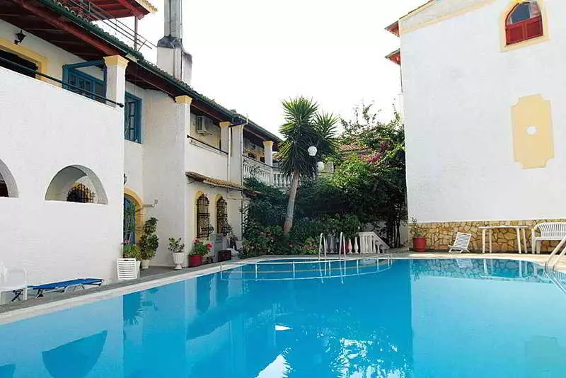 Bella Grecia Aparthotel