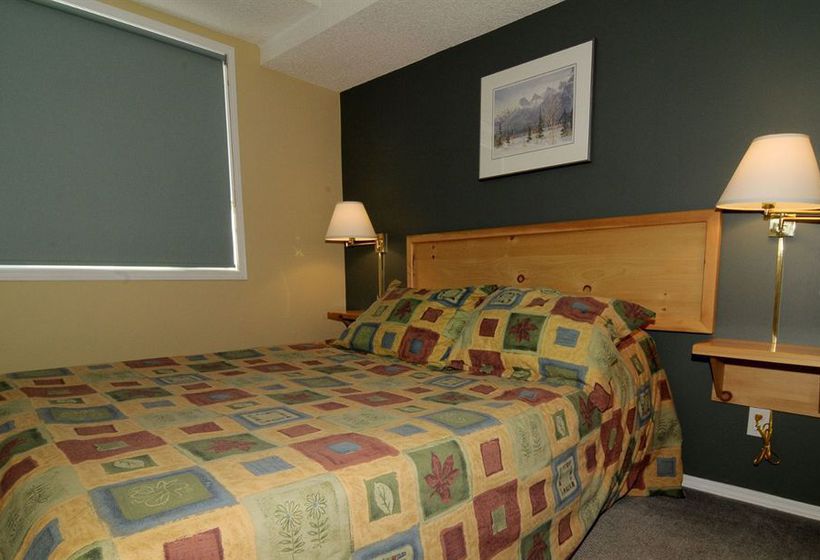 בית מלון כפרי Canadian Rockies Chalets