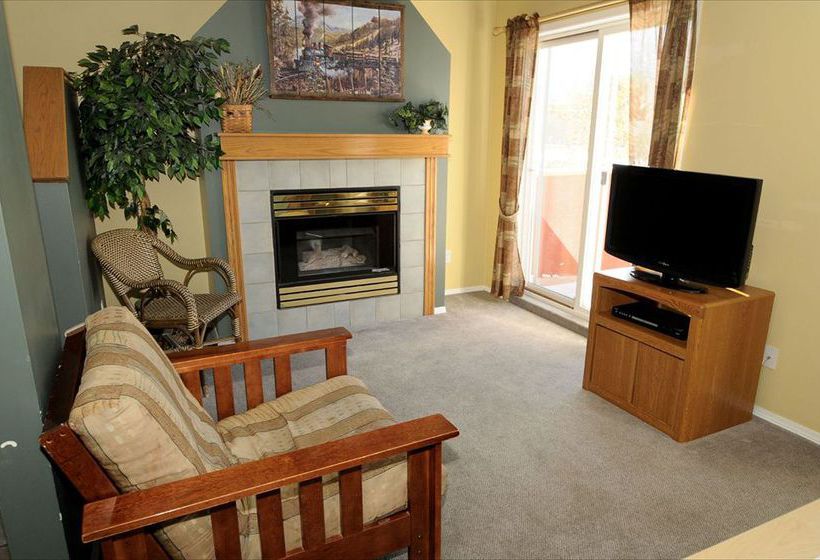 בית מלון כפרי Canadian Rockies Chalets