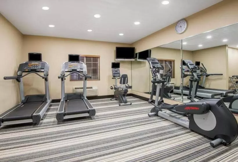 酒店 Candlewood Suites Jefferson City By Ihg