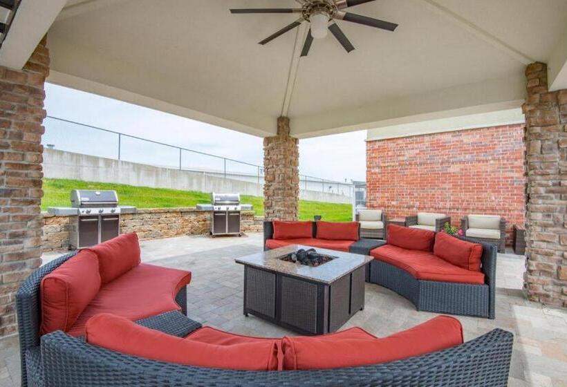 فندق Candlewood Suites Jefferson City By Ihg