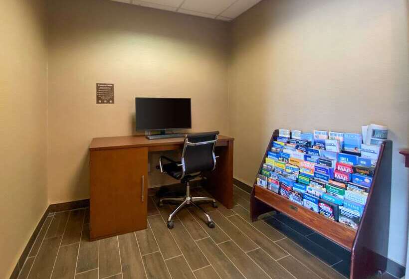 בית מלון כפרי Comfort Inn East Windsor  Springfield