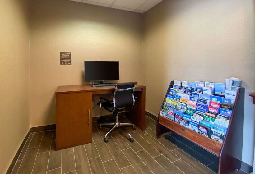 בית מלון כפרי Comfort Inn East Windsor  Springfield