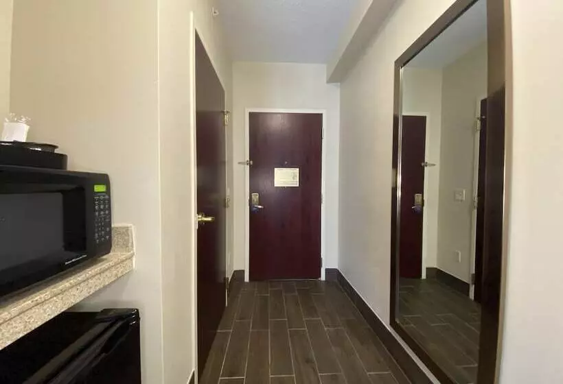 هتل Comfort Inn East Windsor Springfield