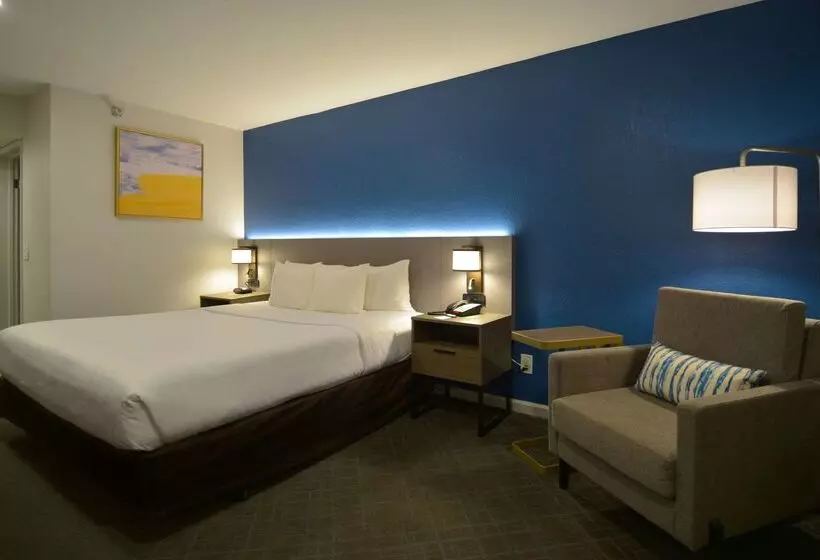 Hotel Comfort Inn & Suites Moreno Valley Near March Air Reserve Base