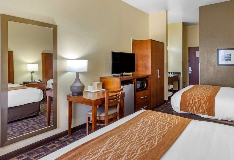 Отель Comfort Inn & Suites North Aurora   Naperville