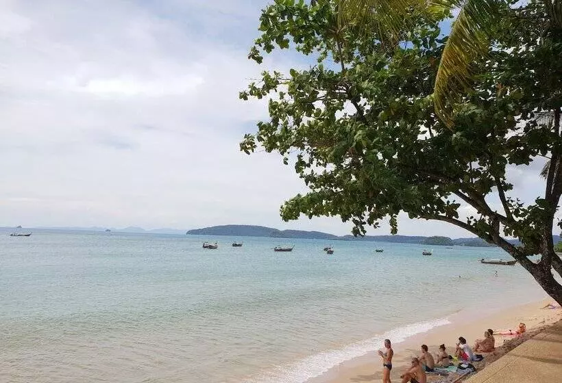 ホテル Days Inn By Wyndham Aonang Krabi