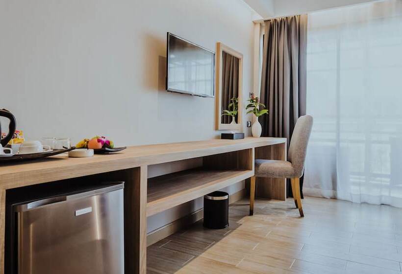 בית מלון כפרי Days Inn By Wyndham Aonang Krabi