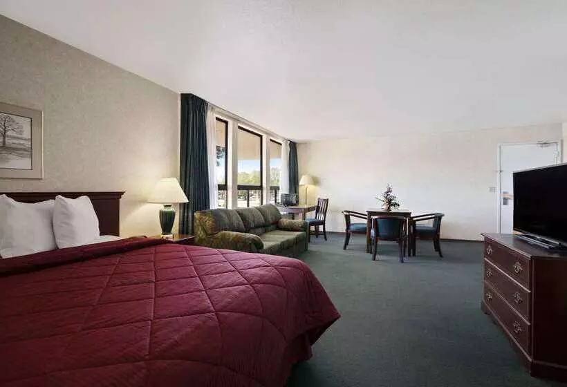 ホテル Days Inn By Wyndham Gilroy