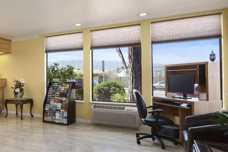 ホテル Days Inn By Wyndham Gilroy