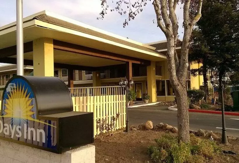 ホテル Days Inn By Wyndham Gilroy