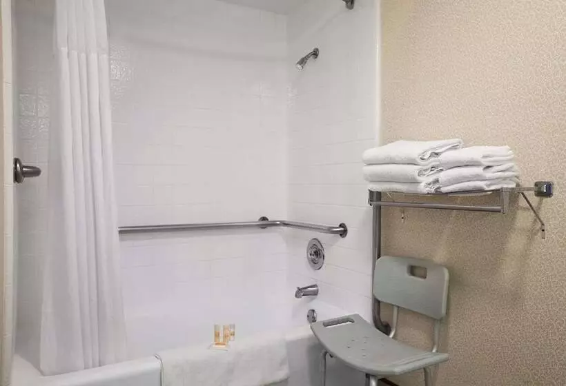 ホテル Days Inn By Wyndham Gilroy