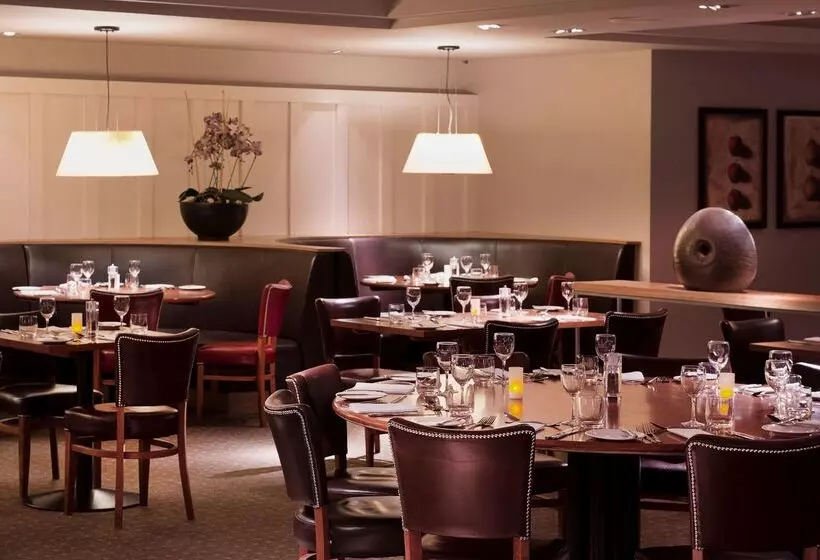 Отель De Vere Cranage Estate