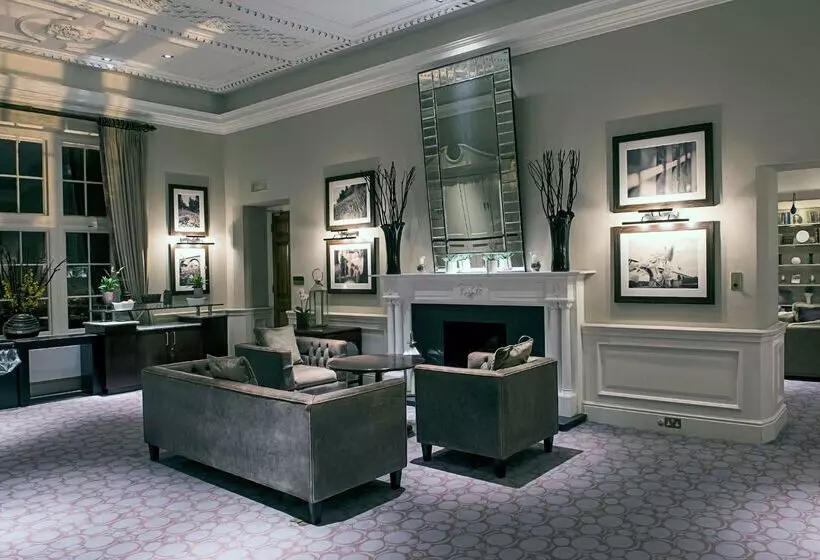 Отель De Vere Cranage Estate