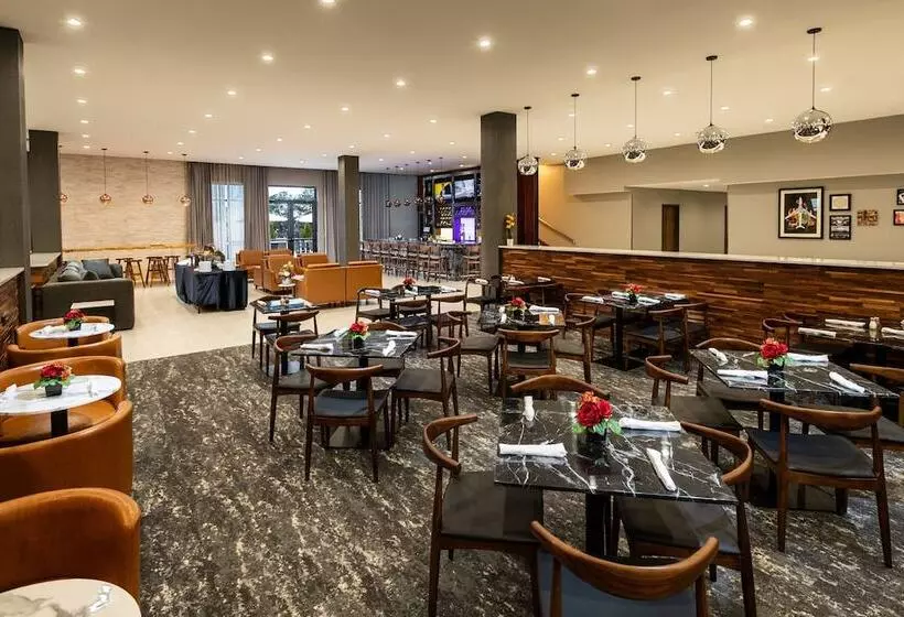 ホテル Four Points By Sheraton Atlanta Airport West