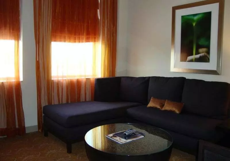 Glenn Hotel, Autograph Collection