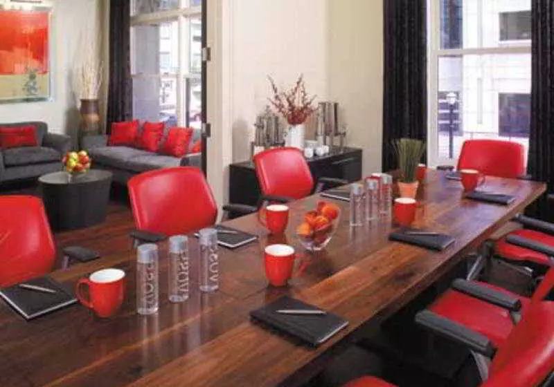 Glenn Hotel, Autograph Collection