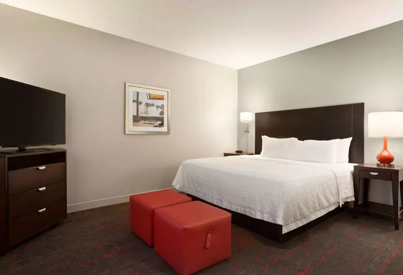 ホテル Hampton Inn & Suites Phoenix Glendale Westgate
