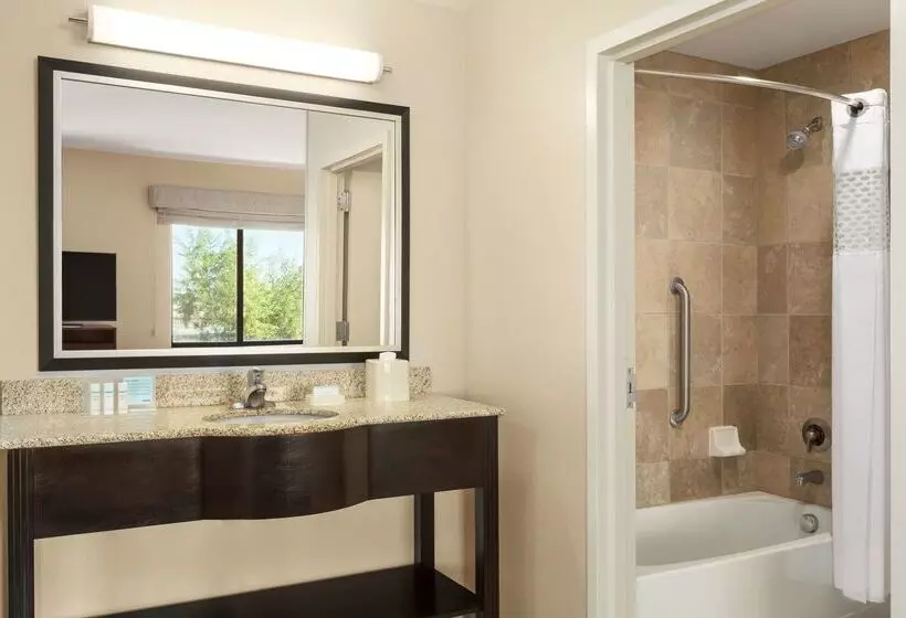 ホテル Hampton Inn & Suites Phoenix Glendale Westgate