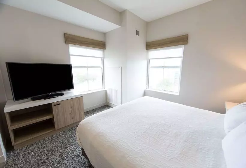 هتل Hilton Garden Inn Savannah Historic District