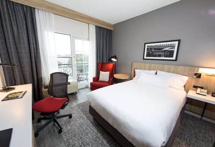 هتل Hilton Garden Inn Savannah Historic District