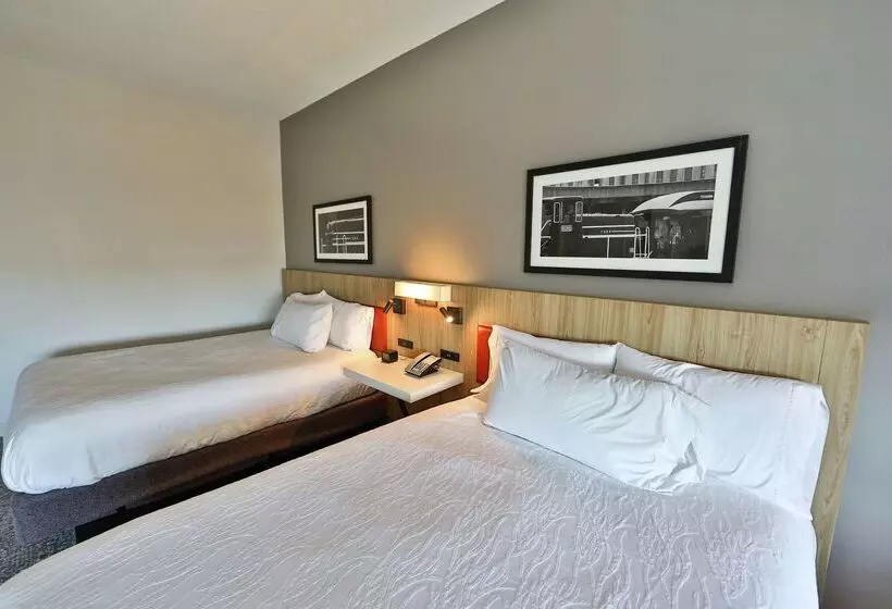 هتل Hilton Garden Inn Savannah Historic District