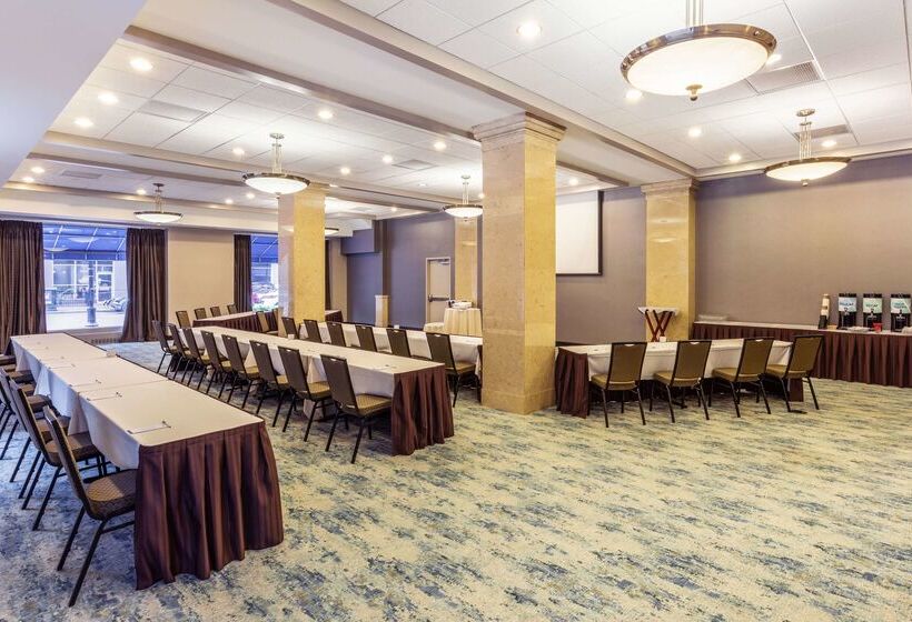 فندق Hilton Garden Inn Indianapolis Downtown