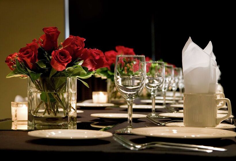 فندق Hilton Garden Inn Indianapolis Downtown