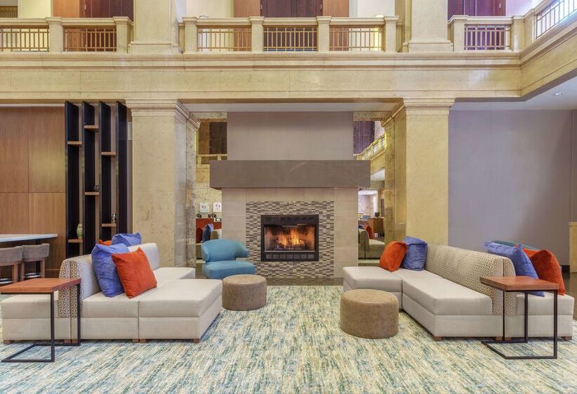 فندق Hilton Garden Inn Indianapolis Downtown