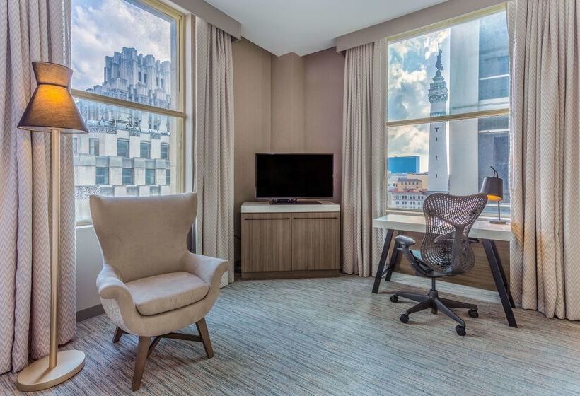 فندق Hilton Garden Inn Indianapolis Downtown