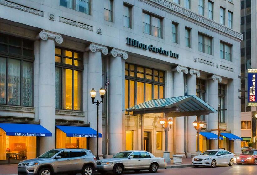 فندق Hilton Garden Inn Indianapolis Downtown